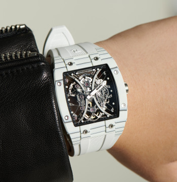 OBLVLO Top Brand Men Automatic Mechanical Watch Skeleton Luminous Wine Barrel Carbon Fiber Case Rubber Strap Waterproof EM